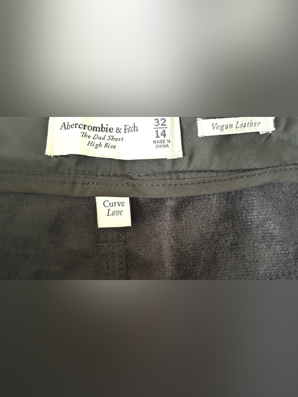 Abercrombie & Fitch Curve Love Vegan Leather Dad Shorts Black Size 32/14 - Picture 4 of 4